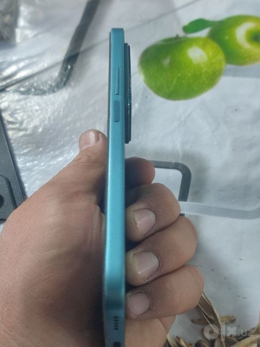 Honor 200 lite holati ideal srochna sotiladi