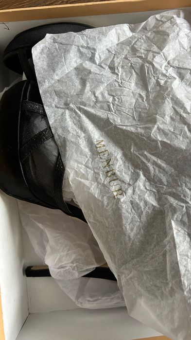 НАМАЛЕНИ Menbur испански обувки на висок ток 38