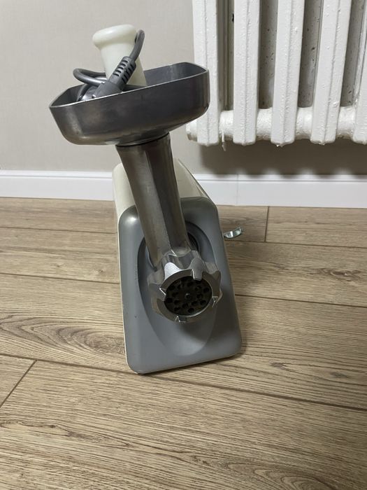 Мясорубка электричесеая