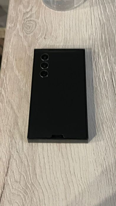 Продаю Samsung s23 256gb