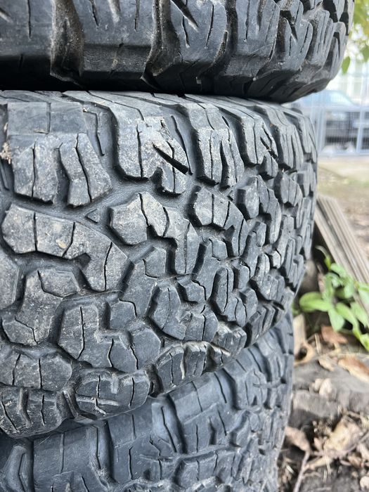 Продавам гуми All-Terrain 30/9,5R15