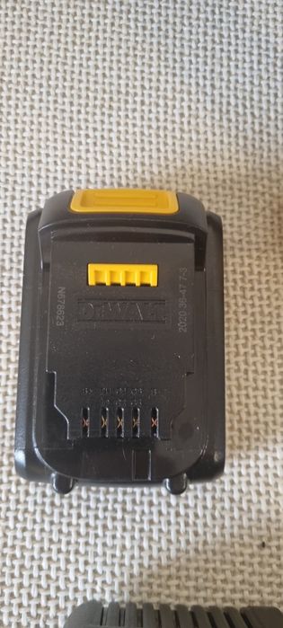 Autofiletanta drill Dewalt