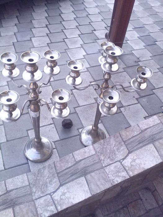 Lot 2 Sfesnice  masive bisericesti confectionate din alama  cu 5 brate