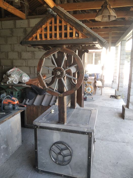 Декоративный колодец