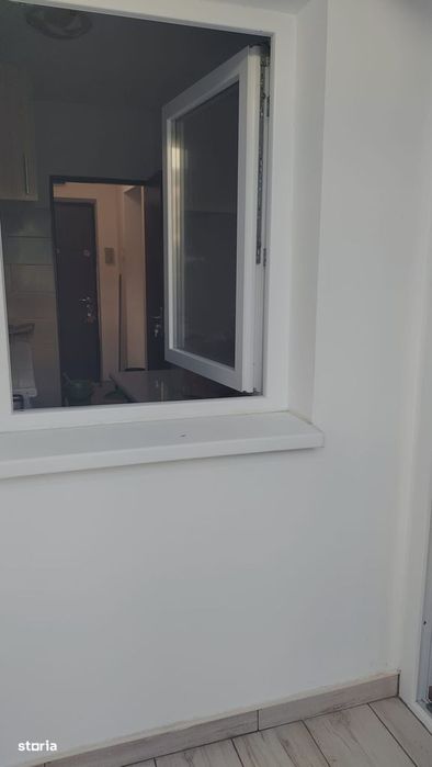 Garsoniera decomandata spatioasa cu balcon in Tineretului