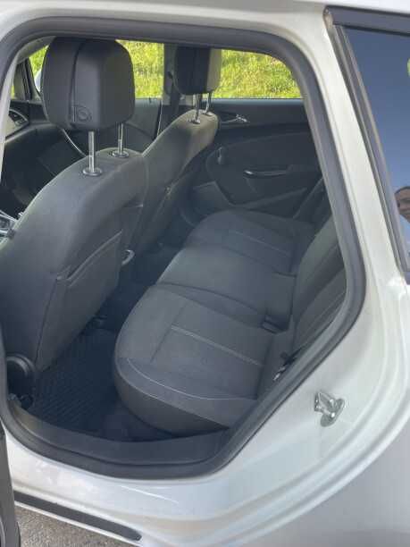 Opel Astra J 2011 inmatriculat