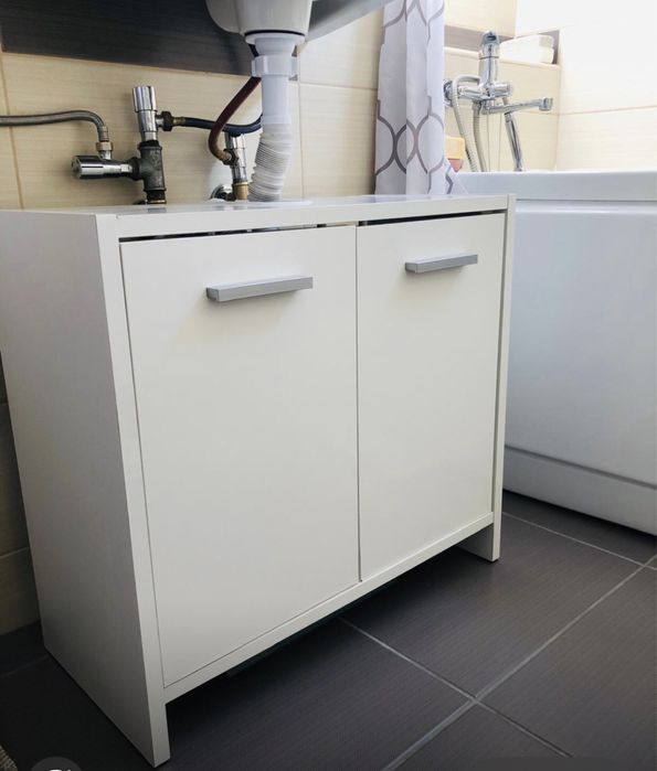 VÂND set moblier baie - oglindā, lavoar, dulāpior alb, culori neutre