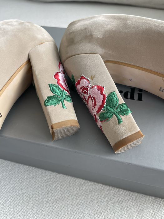 Дамски обувки на ток