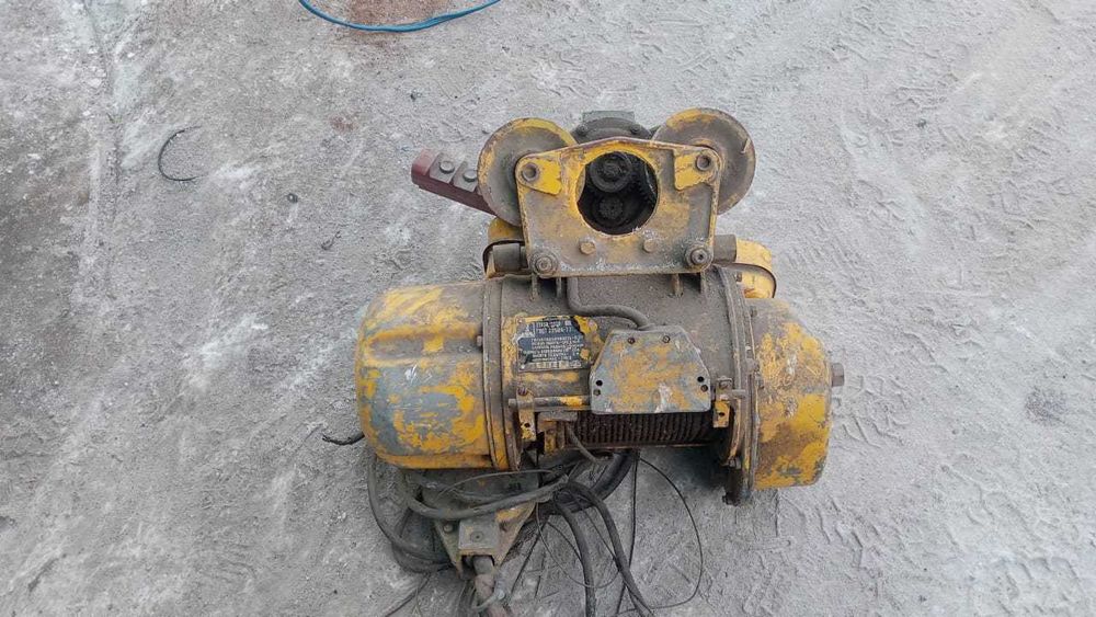 Продам тельфер   ..