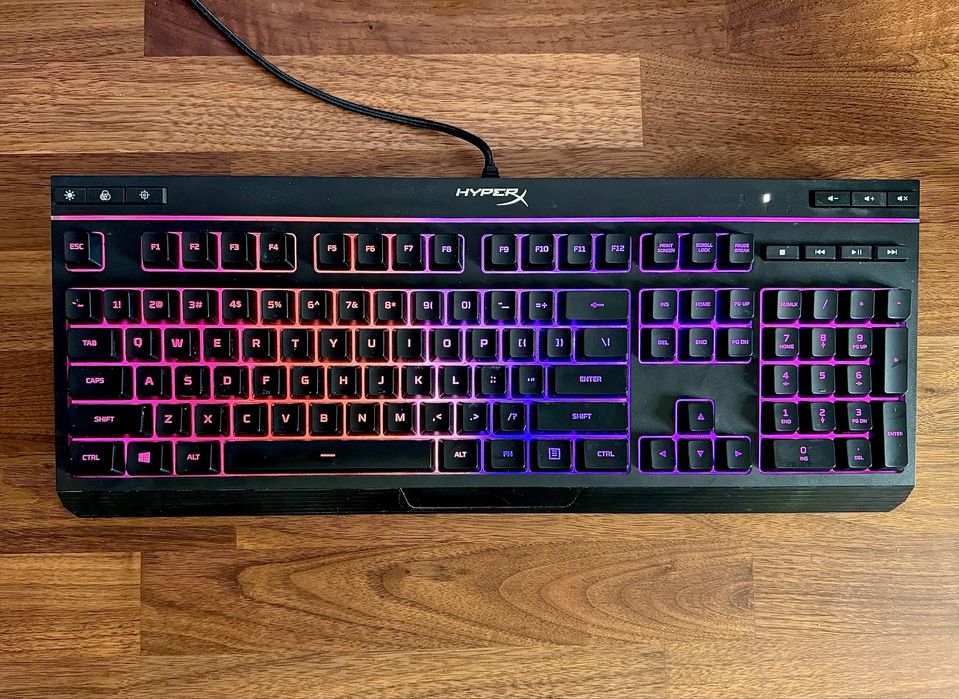 Tastatura gaming HyperX Alloy Core RGB