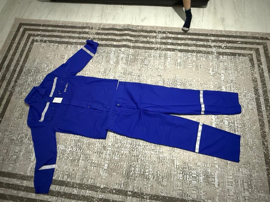 Перчатки и спецовки