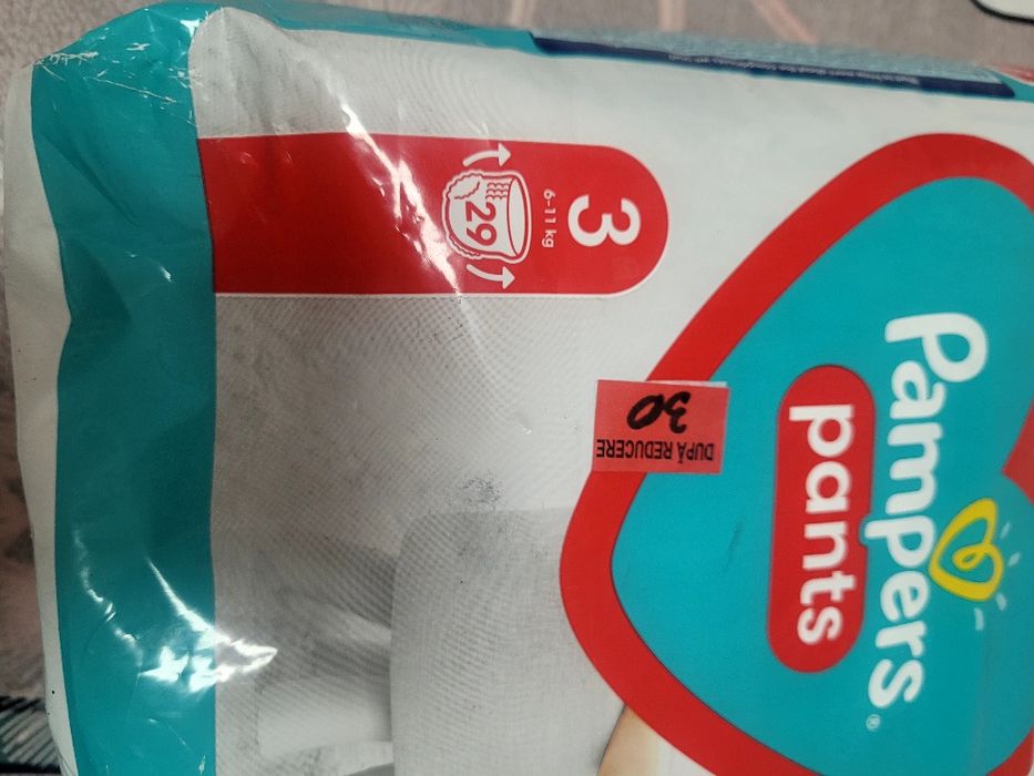 Pampers bebeluș  nr 3