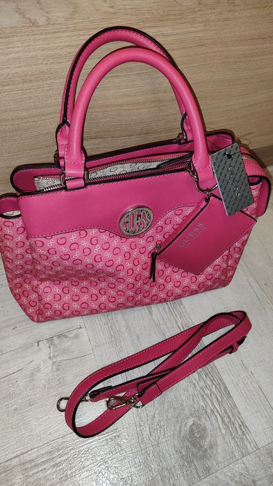 Дамска чанта Guess
