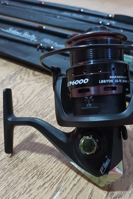 SET 2 Feedere FL Sakana Hanta Aqua Feeder 3.90 + 2 Mulinete FL SP6000