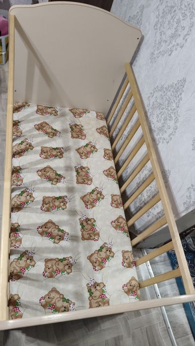 Детская кровать б/у