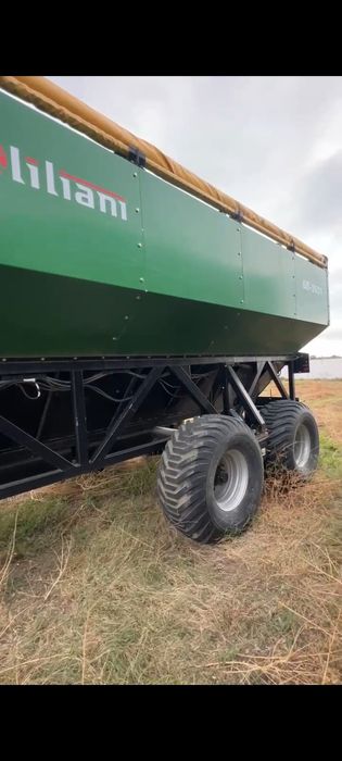 Бункер перегрузчик Лилиани