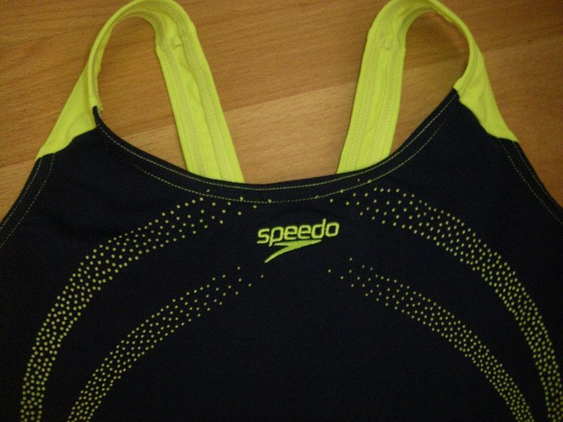 Детски бански  +  бонус