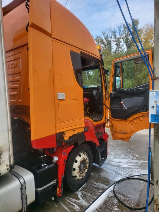 Vand Iveco stralis mega
