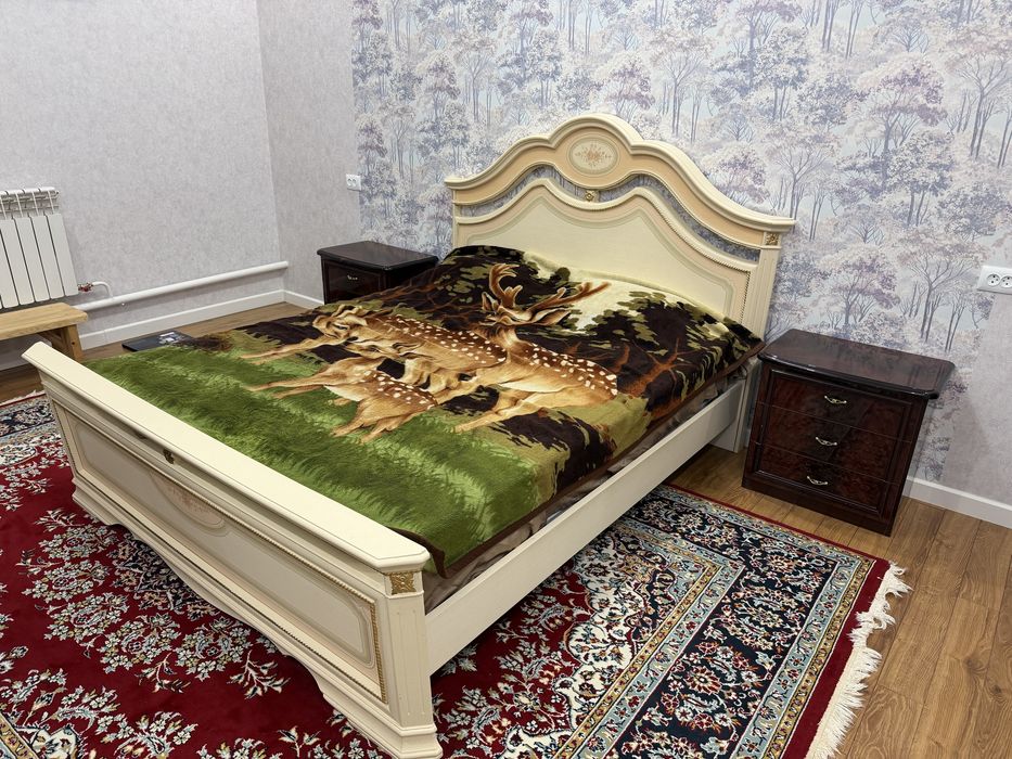 Спальний гарнитур