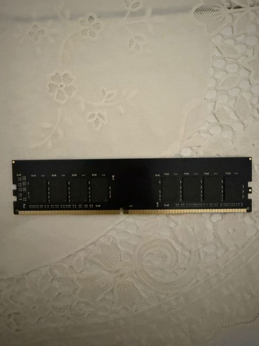 Продам озу 16гб ddr4