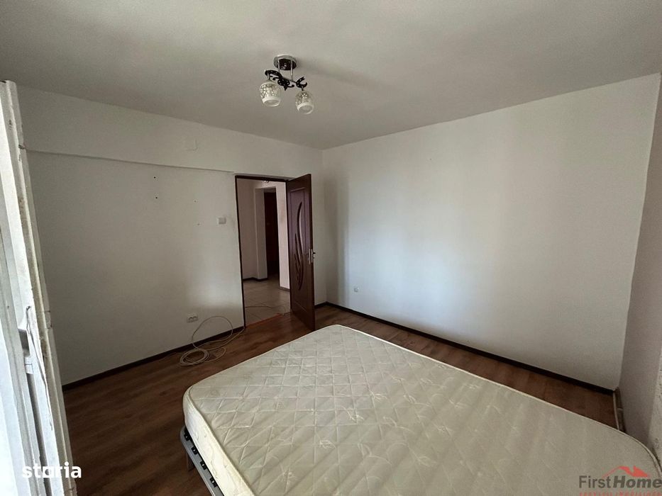 Apartament cu 2 camere de vanzare zona Piata Moldovei