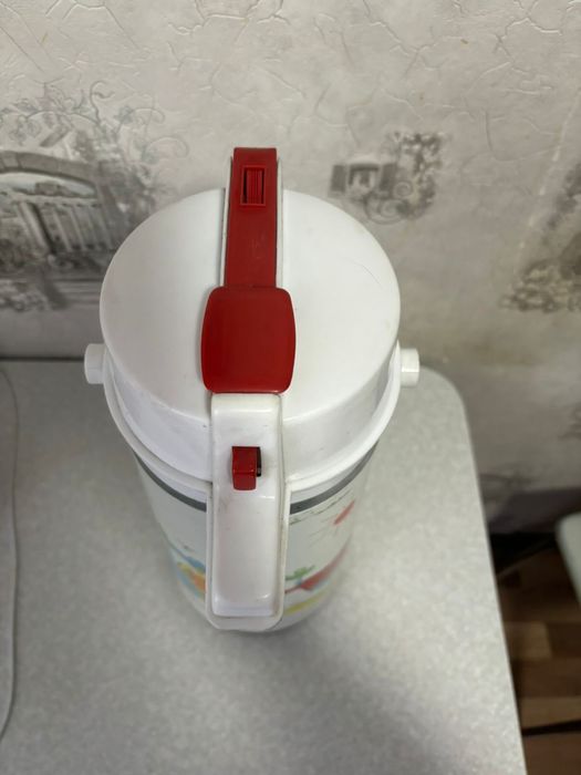 Продам термос