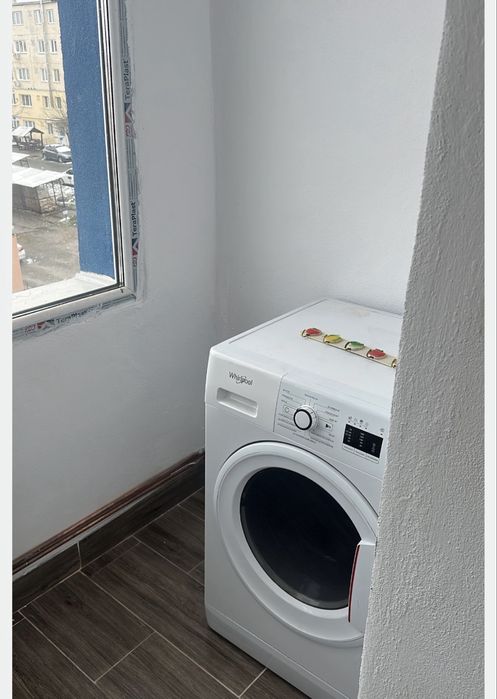 Închiriez apartament