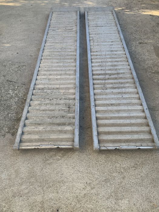 Vand rampi de aluminiu