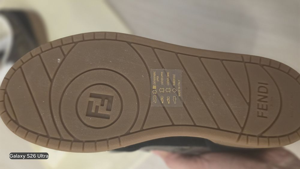 Продам кросовки Fendi!!!