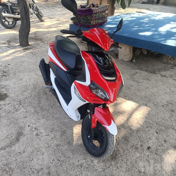 skuter r2 italia
