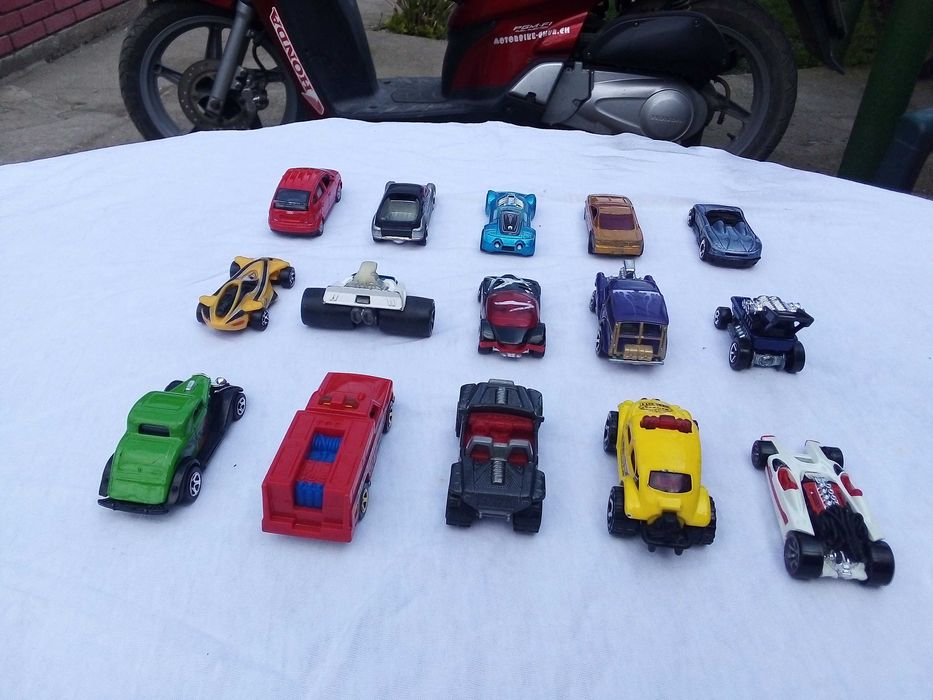 Колекция от метални колички 15 броя