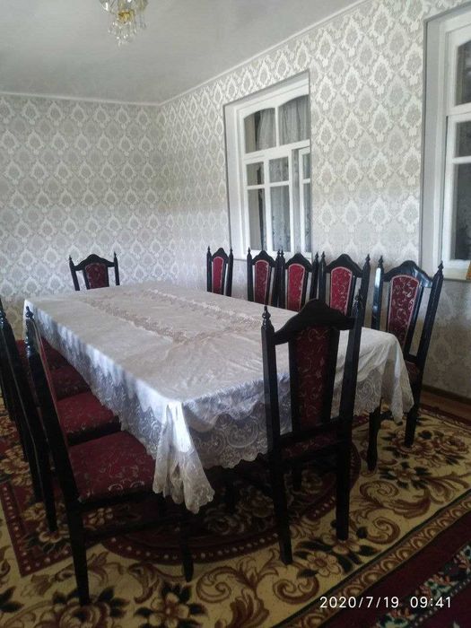 Стол стулья в отличном состоянии