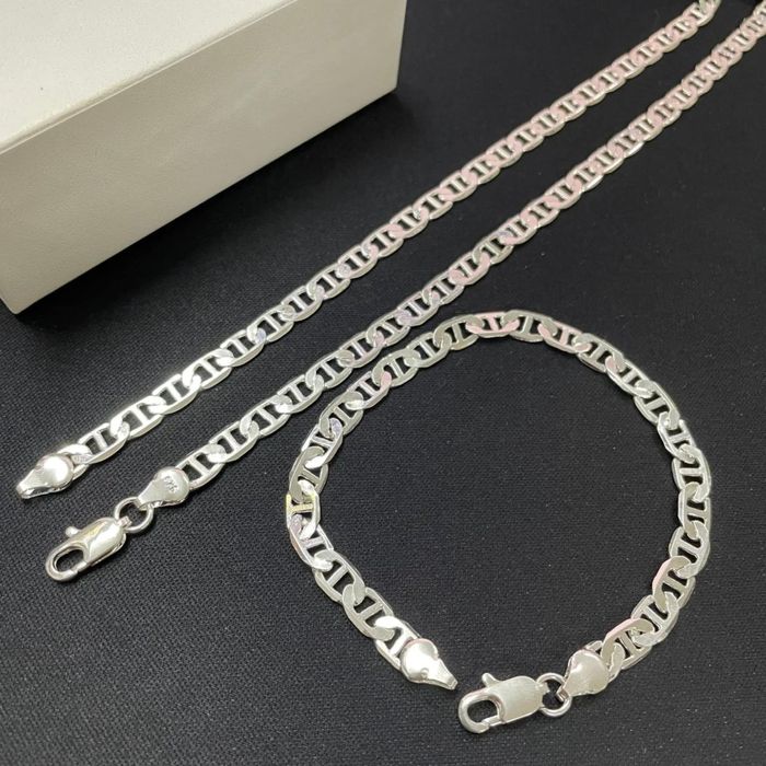 Сребърен комплект