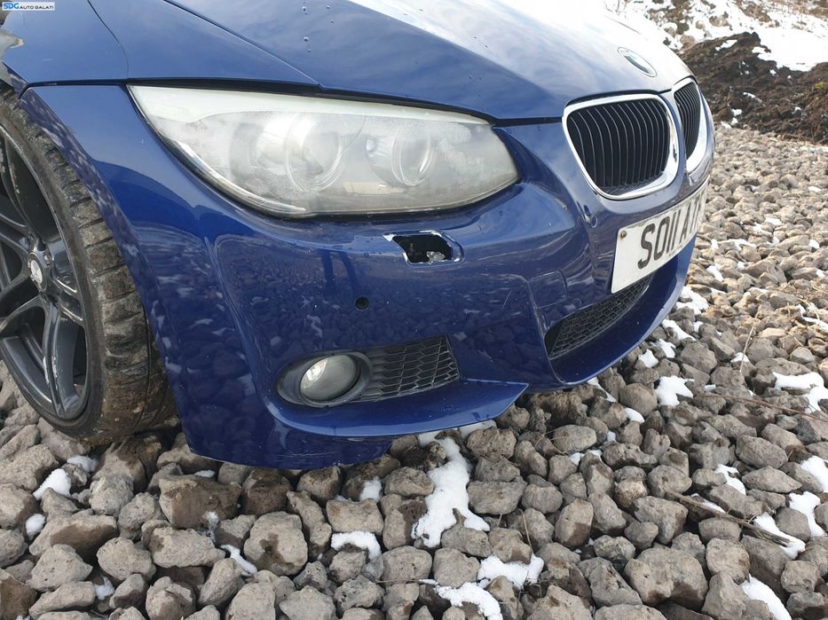 Bara Spoiler Fata M cu Spalatoare Far Grile Proiectoare si Locas Senzori Parcare cu Imperfectiuni BMW Seria 3 E92 LCI FL Facelift 2010 - 2013 Culoare 381/5 Le Mans Blau Metallic [K9327]