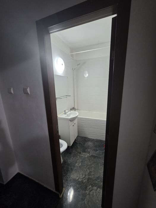 Inchiriez apartament 1 camera Podul de Piatra