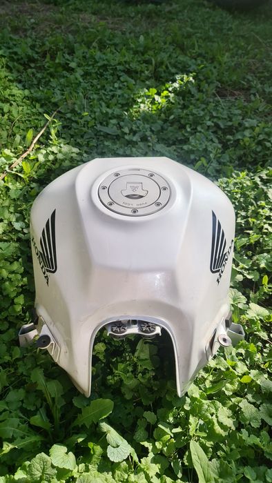 Rezervor CBR 600f 2011-2013