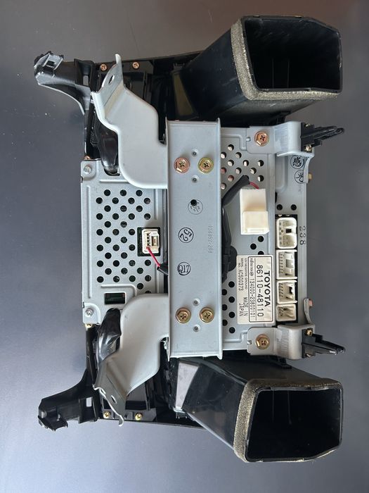 Монитор на Lexus rx330