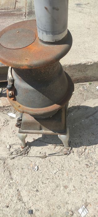 Чугунена печка на твърдо гориво