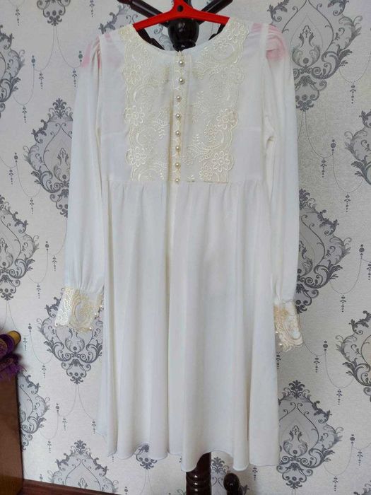 oq ko'ylak lozim va nimcha