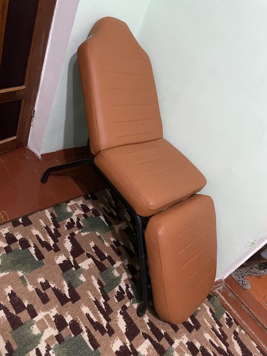 Продам кушетку в хорошем состоянии