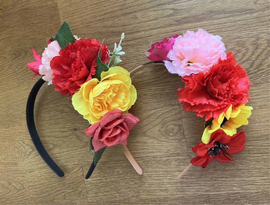 Дидема с цветя за народни танци