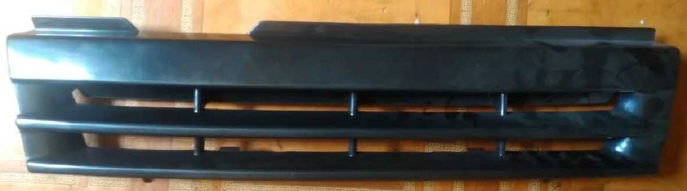 решётка радиатора OPEL Vectra