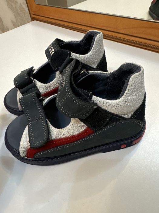 Ортопедический обувь