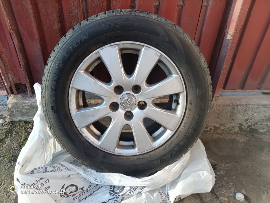 Титановые диски с зимними покрышками