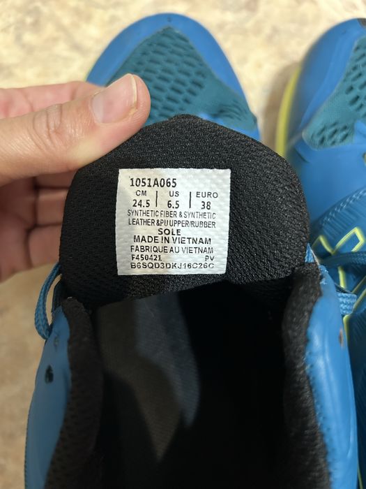 Продам asics в хорошем состоянии