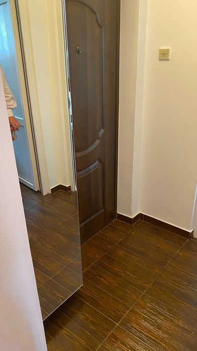 Proprietar ofer pentru închiriat apartament cu două camere decomandate în Iași