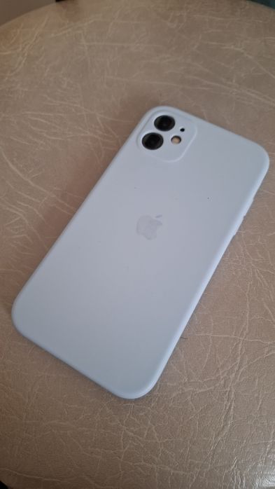 Продаю айфон 11/128гб.