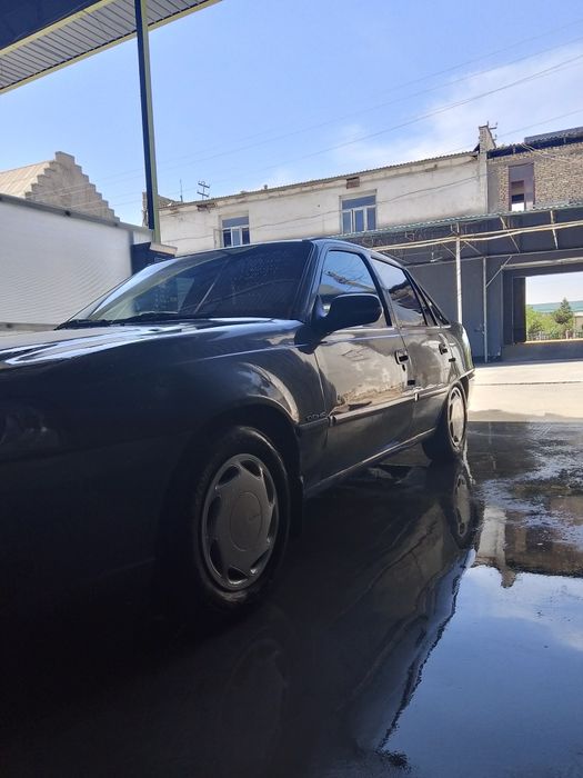 Автомобил **Нехиа 2