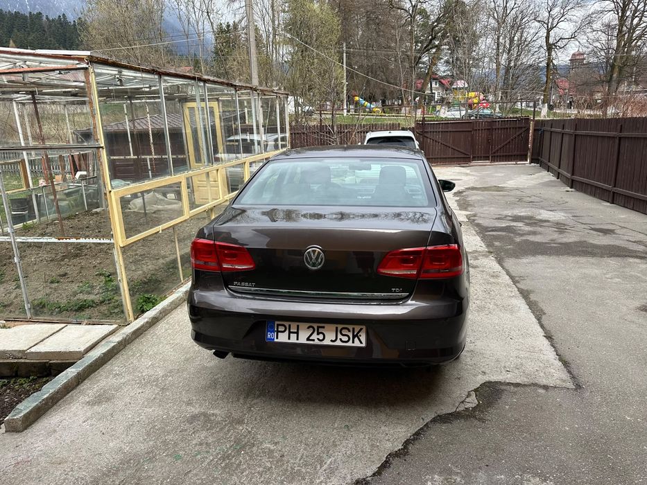VOLKSWAGEN Passat 2012 — imagine 3