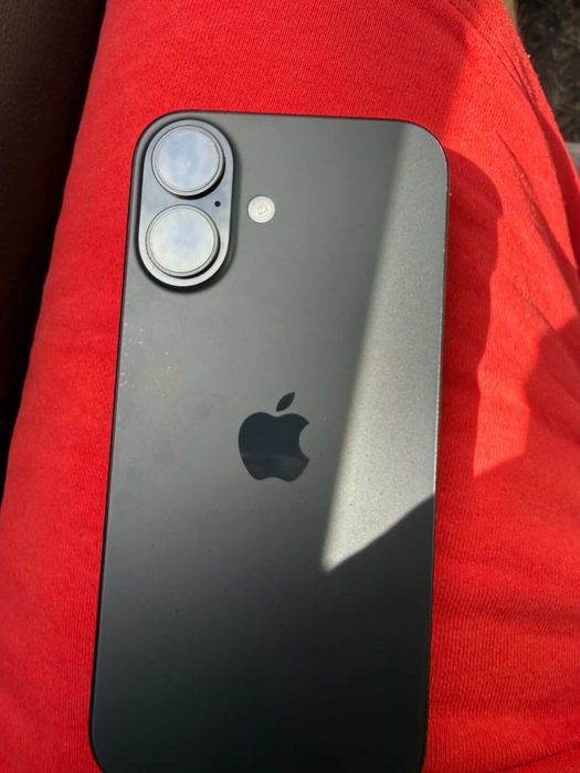 iPhone 16 black 128gb